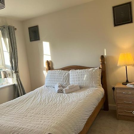 Cosy Double Room With Private Bathroom Homestay Caldecote Exterior foto